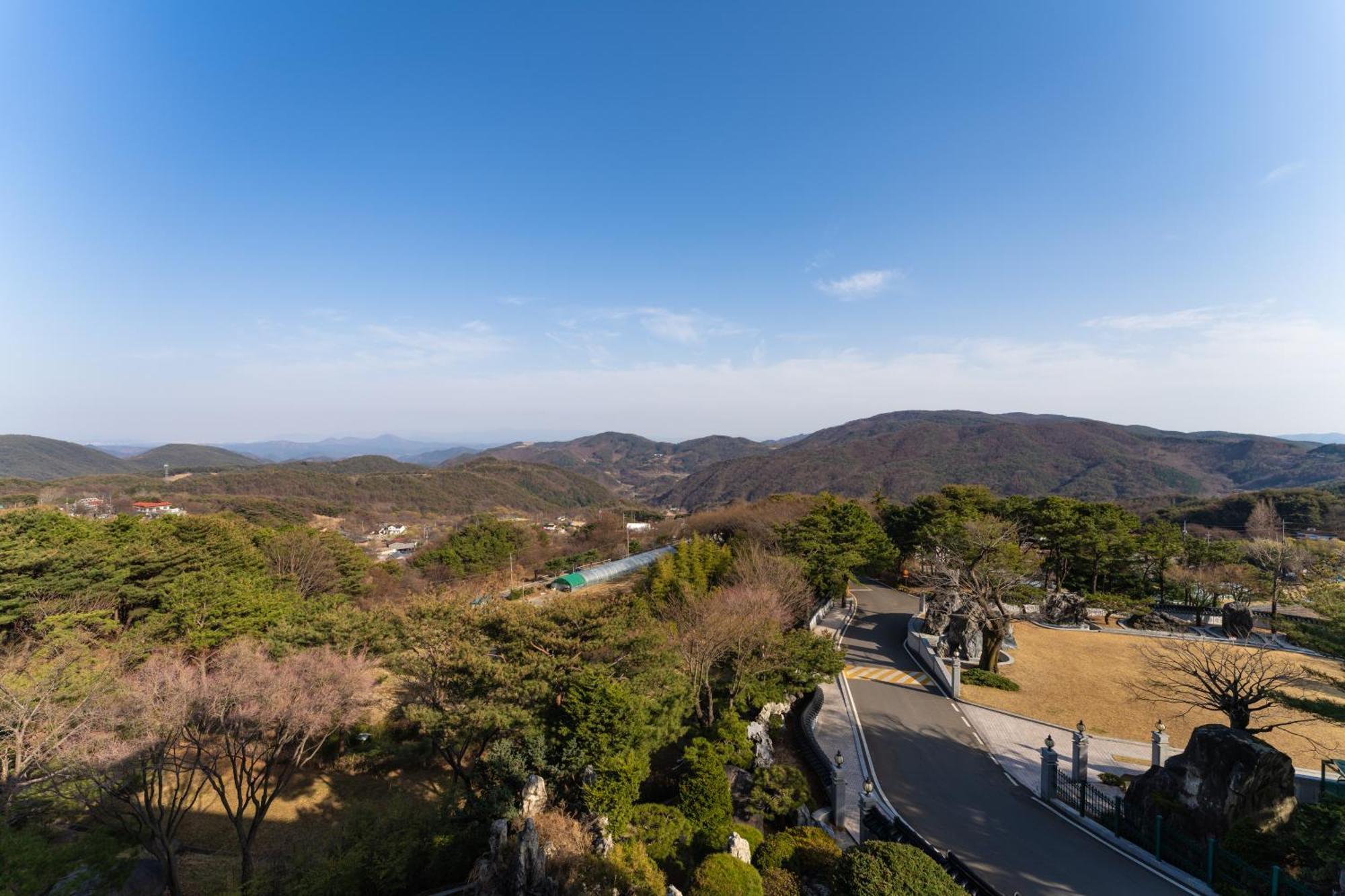 Hotel Gaya Seongju Bagian luar foto